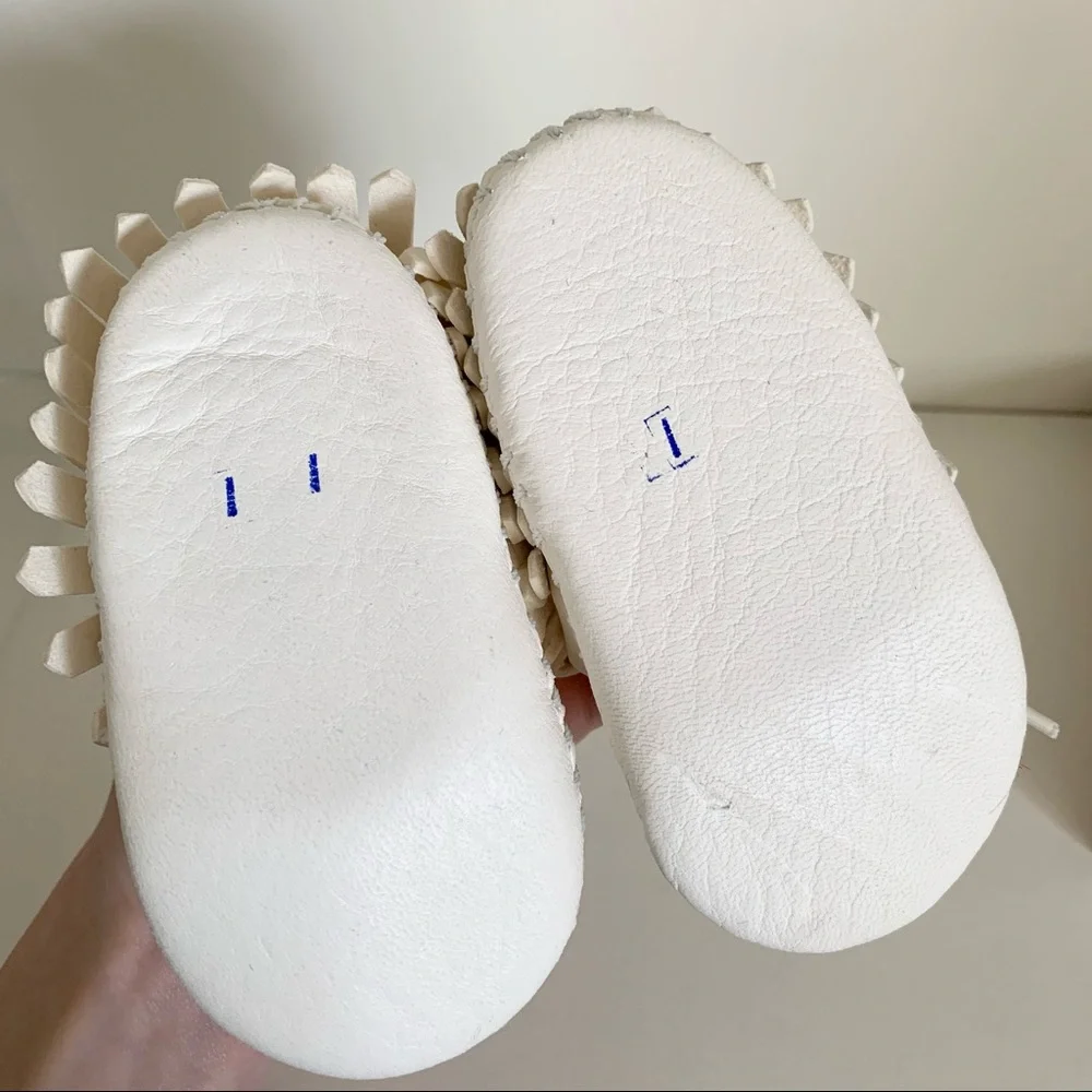 90’s Vintage elk skin baby moccasins